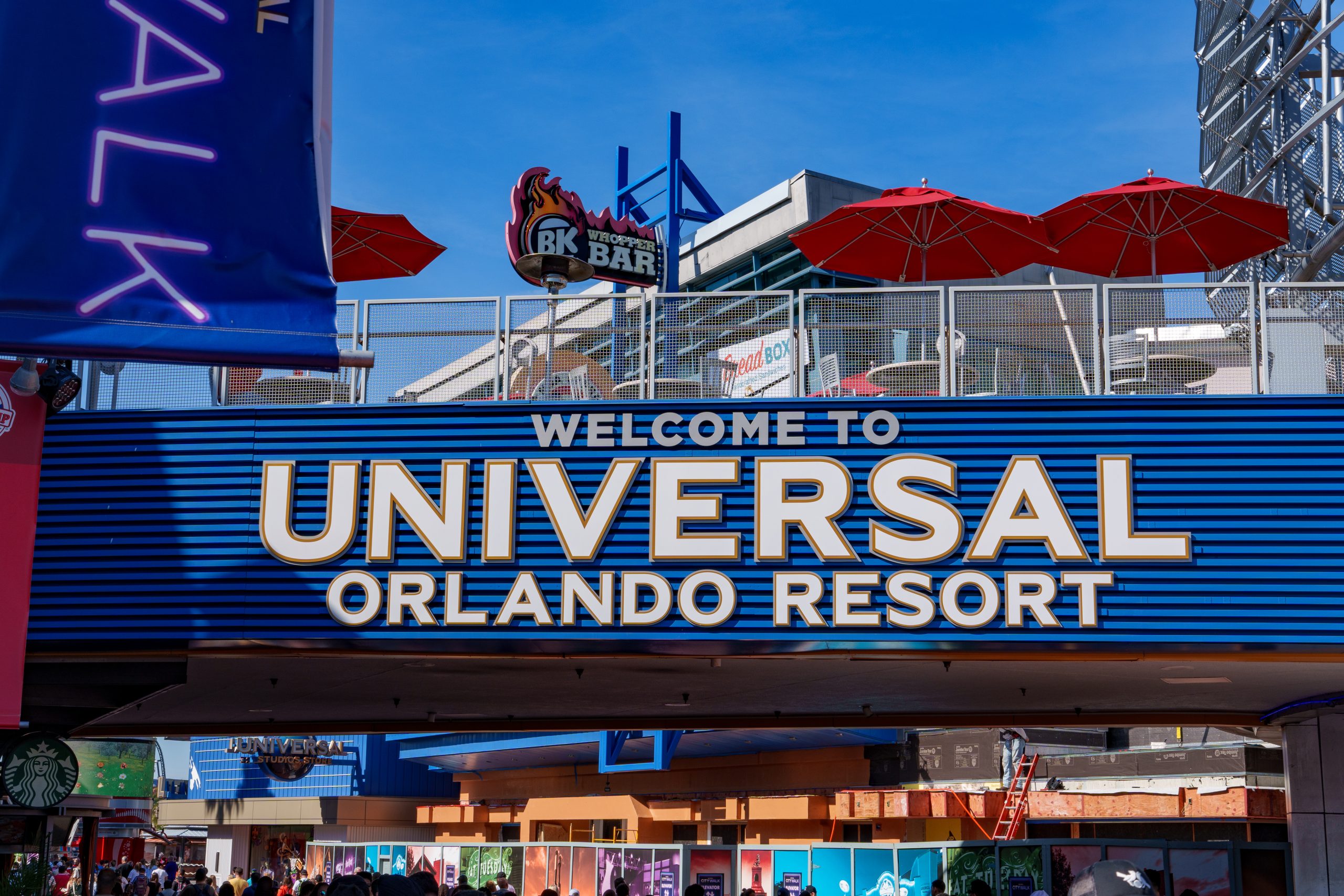 Celebrate Mardi Gras 2025 at Universal Orlando – Your Complete Insider’s Guide